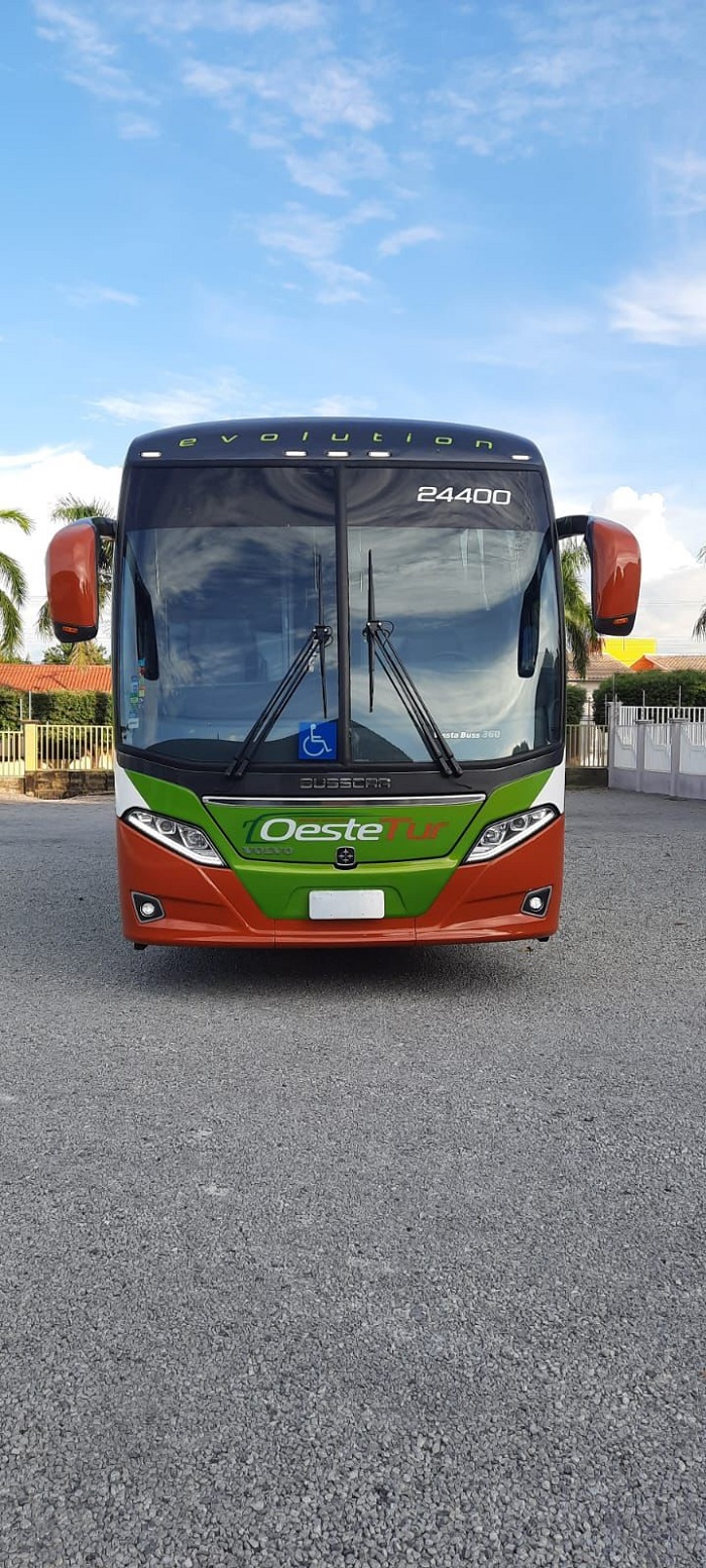 Vissta Buss 360 Busscar é incorporado à frota da empresa Oeste Tur